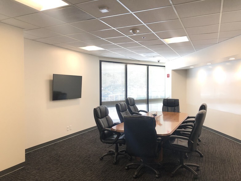 More Photos Of 400 Oyster Point Blvd, South San Francisco Office For Lease