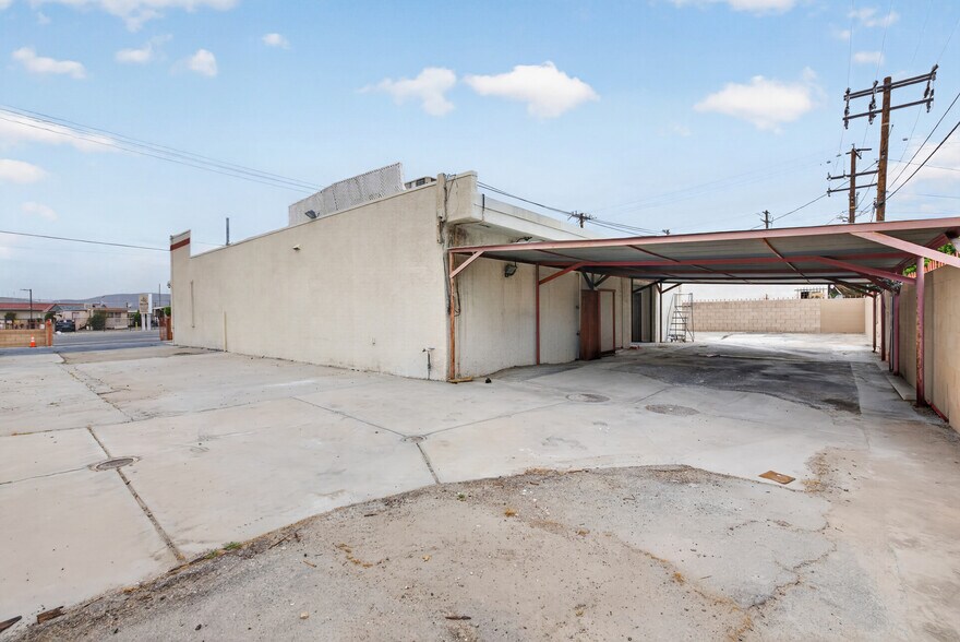 More Photos Of 17100 N Indian Canyon Rd, North Palm Springs Radio TVTransmission Facilities For Sale
