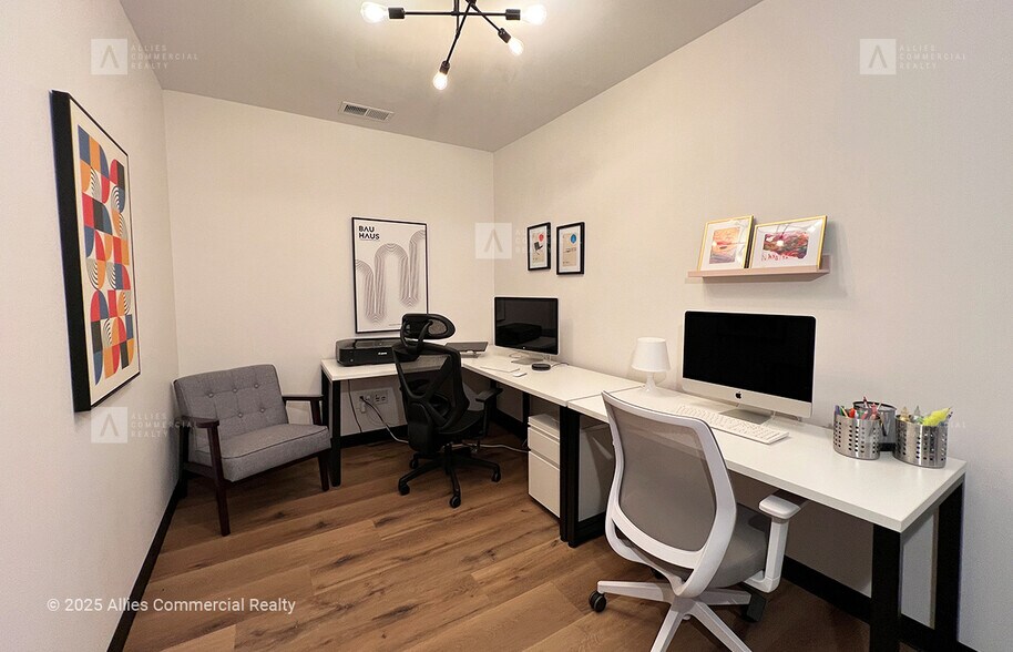 More Photos Of 7510 E 82nd St, Indianapolis Office For Lease