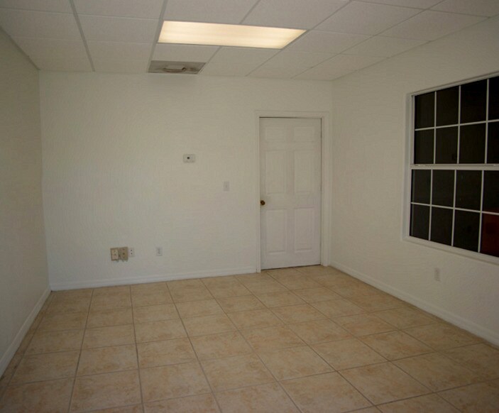More Photos Of 150 Venetian Way, Merritt Island Warehouse For Lease