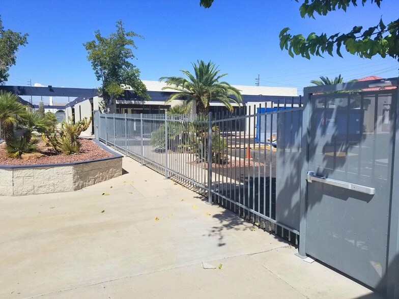 More Photos Of 1555 E Flamingo Rd, Las Vegas Office For Lease