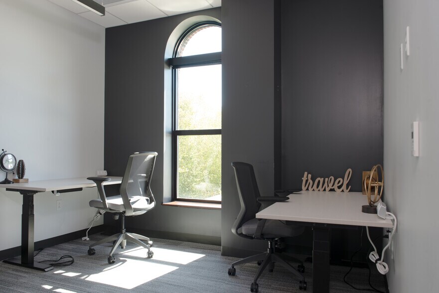 More Photos Of 231 Public Sq, Franklin Coworking Space