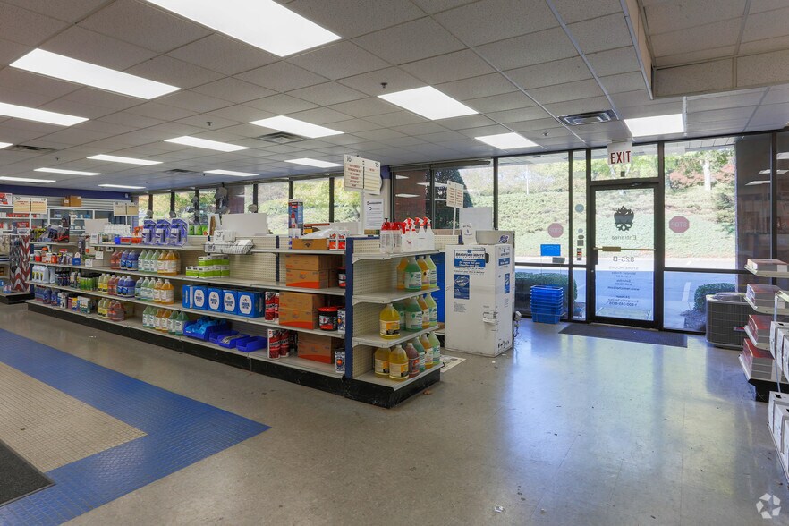 More Photos Of 825 Progress Center Ave, Lawrenceville Warehouse For Lease