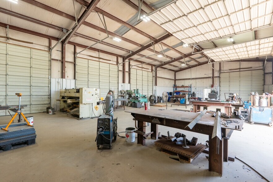 More Photos Of 5710 SH-21, Bryan Manufacturing For Lease