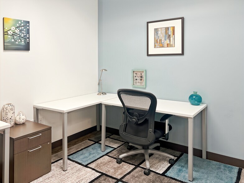 More Photos Of 1901 Harrison St, Oakland Coworking Space