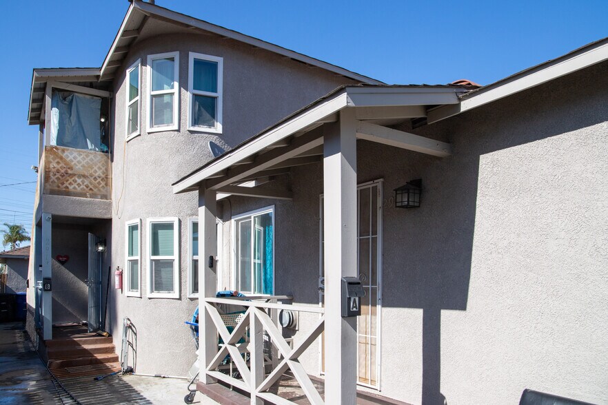 More Photos Of 2913 Illinois Ave, South Gate Apartments For Sale