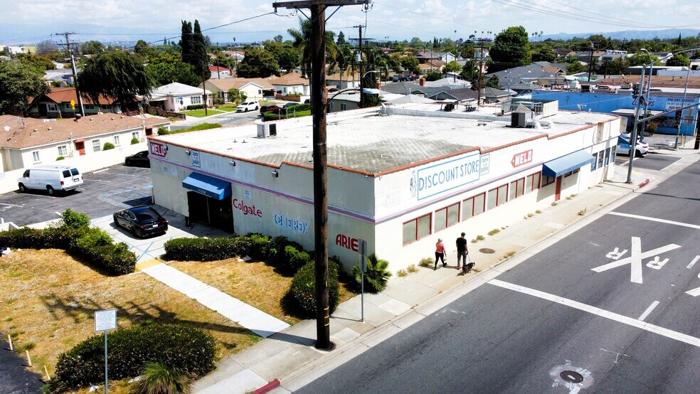 More Photos Of 3601 Florence Ave, Bell General Retail For Lease