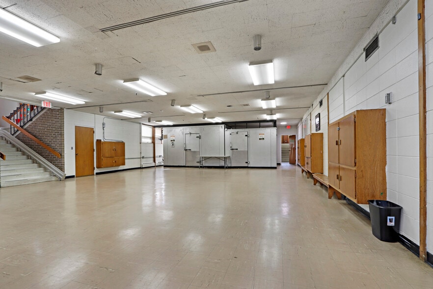 More Photos Of 2006 60th St, Kenosha Religious Facility For Sale