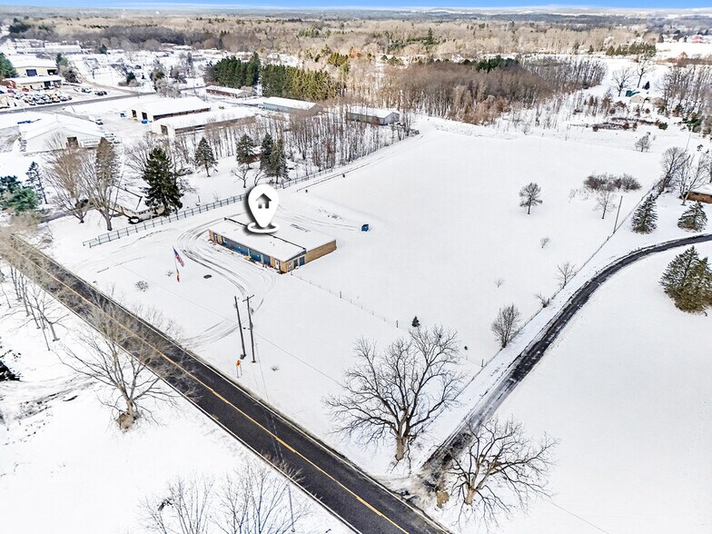 More Photos Of 2565 111th Ave, Allegan Office For Sale