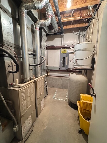 More Photos Of 2399 E 24th N, Idaho Falls Manufacturing For Lease