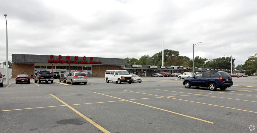 More Photos Of 315 N Great Neck Rd, Virginia Beach General Retail For Lease