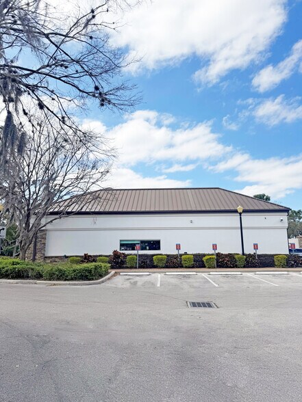 More Photos Of 450 S Orlando Ave, Maitland Bank For Lease