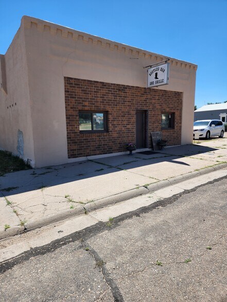 More Photos Of 121 S Perkins Ave, Madrid Restaurant For Sale