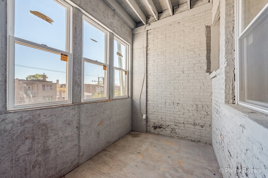 More Photos Of , Chicago Multifamily For Sale