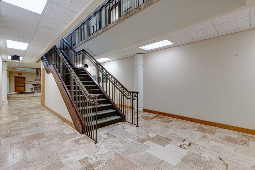 More Photos Of 1100 Brookstone Centre Pky, Columbus Office Residential For Sale