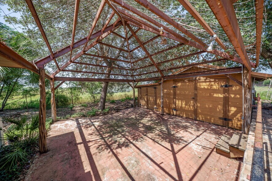 More Photos Of 1551 N Windy Knoll Dr, Devine Land For Sale