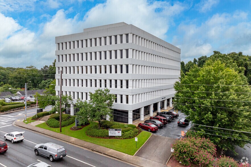 Primary Photo Of 777 Cleveland Ave SW, Atlanta Medical For Lease