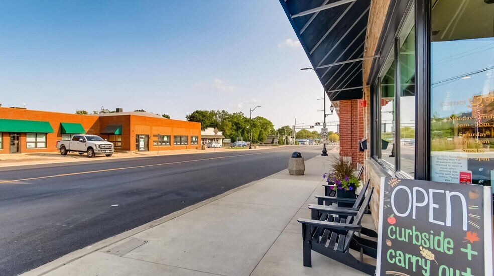 More Photos Of 2 S Main St, Elburn Storefront Retail Residential For Sale