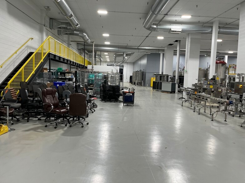 More Photos Of 717 E Industrial Blvd, Pueblo Distribution For Lease