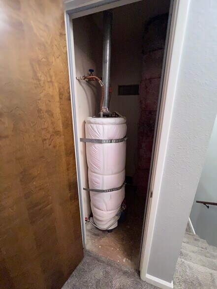 More Photos Of 410 Pine St, Ripon Apartments For Sale