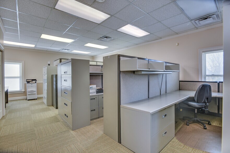 More Photos Of 2601 Commons Blvd, Augusta Office For Lease