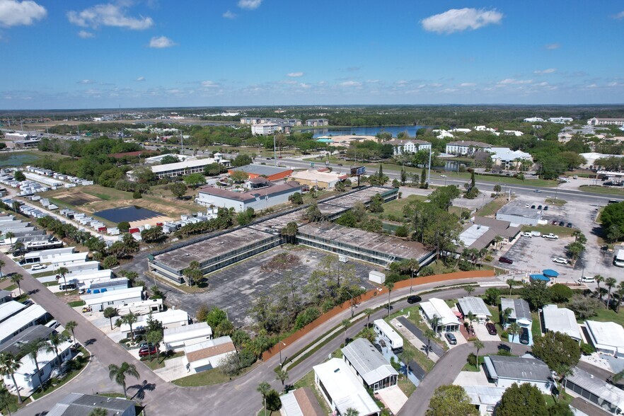 Primary Photo Of 9200 US Highway 192, Clermont Hotel For Sale