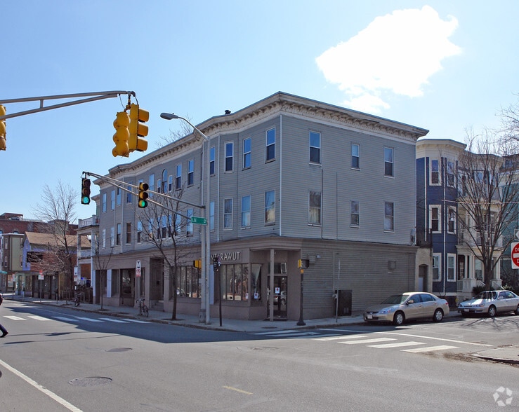 Primary Photo Of 366-368 Broadway, Cambridge Storefront Retail Residential For Lease