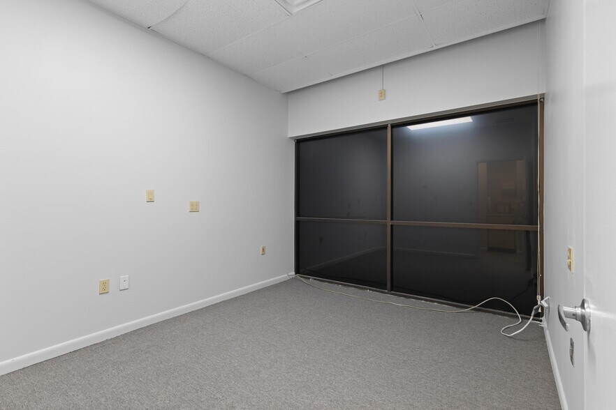 More Photos Of 2339 Sunset Point Rd, Clearwater Medical For Lease