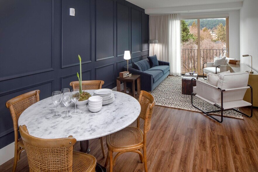More Photos Of 1905 NW 23rd Ave, Portland Apartments For Lease