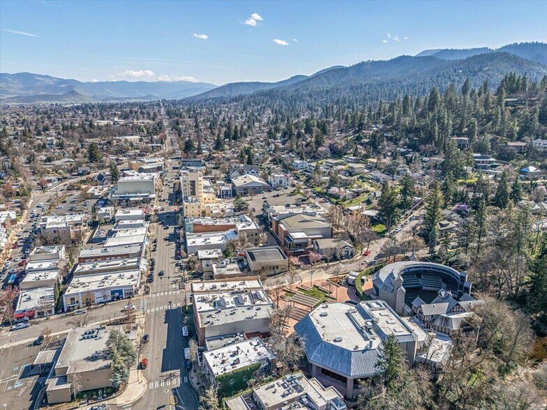 More Photos Of 145 E Main St, Ashland Restaurant For Sale