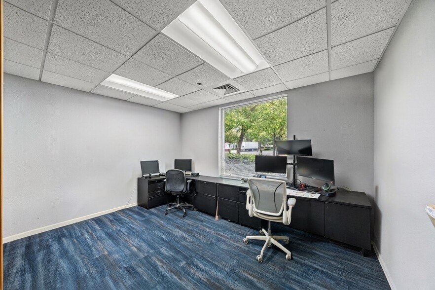 More Photos Of 4081 Seaport Blvd, West Sacramento Warehouse For Lease