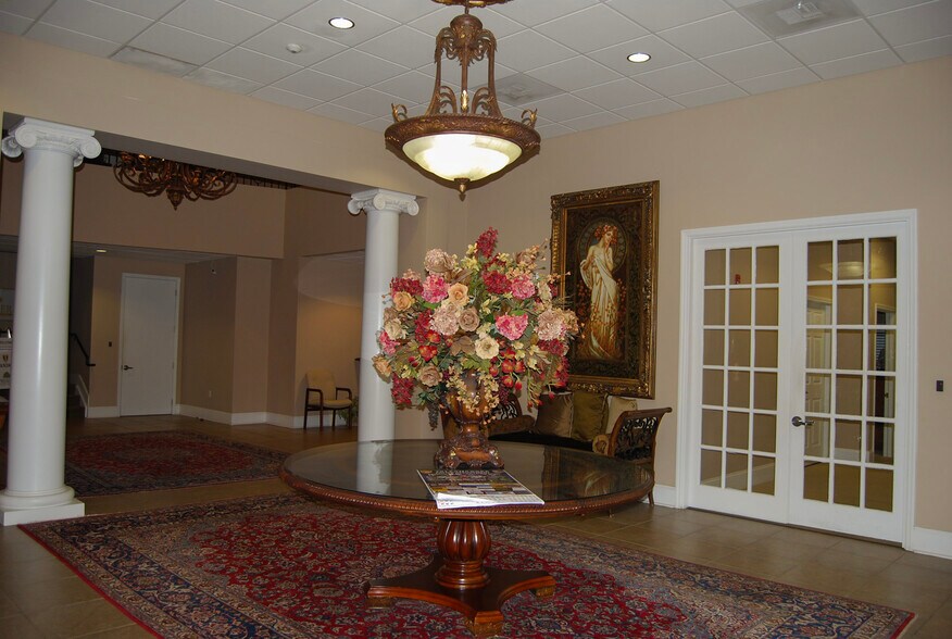 More Photos Of 4708 NW Capital Cir NW, Tallahassee Flex For Sale