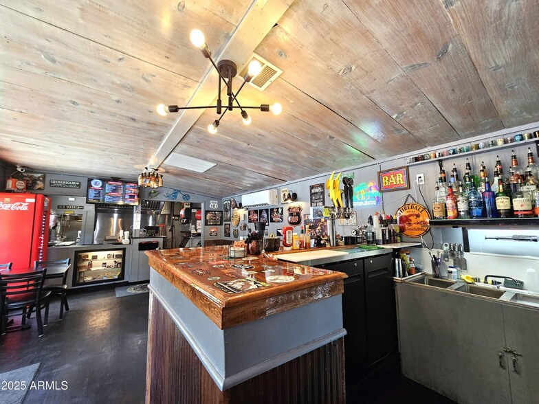 More Photos Of 105 Tombstone Cyn, Bisbee Restaurant For Sale