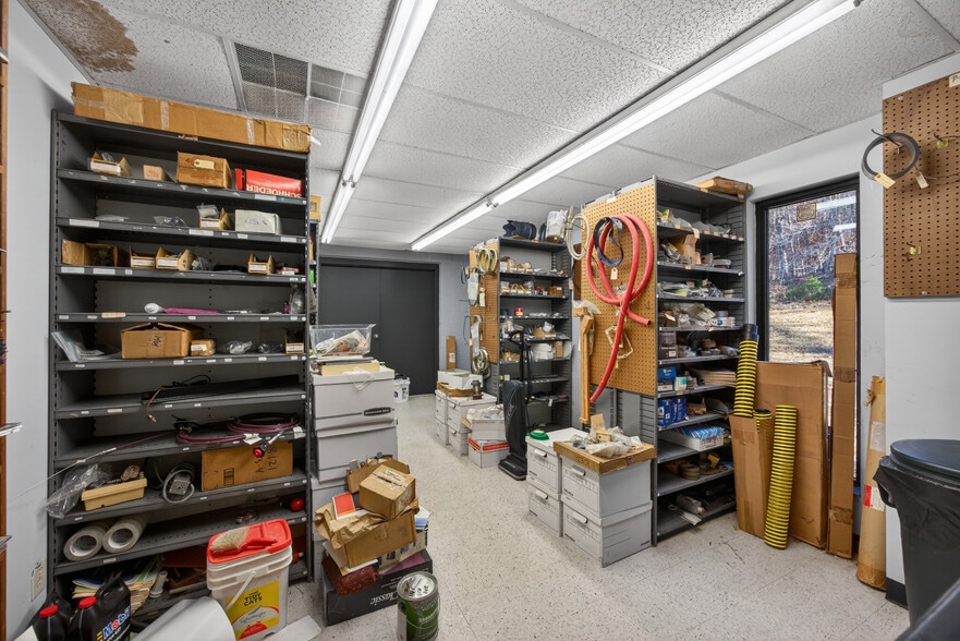 More Photos Of 6193 US Highway 220, Madison Flex For Sale
