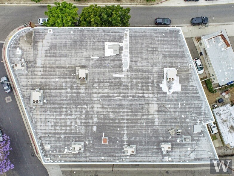 More Photos Of 10830 Santa Monica Blvd, Los Angeles Storefront Retail Office For Sale