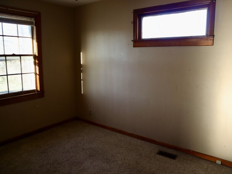 More Photos Of 103 Morgan Ave, Smyrna Office Residential For Sale