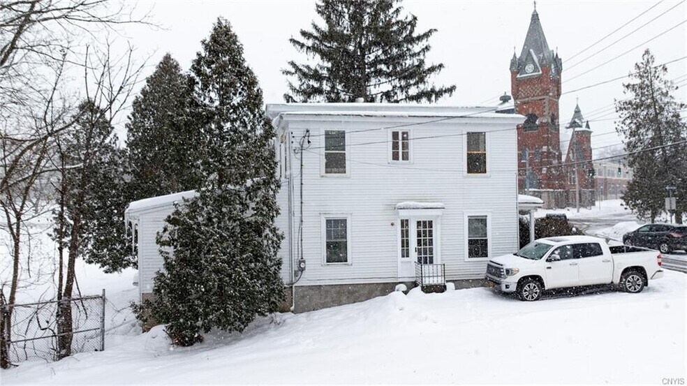 More Photos Of 233 Cedar St, Oneida Office For Sale