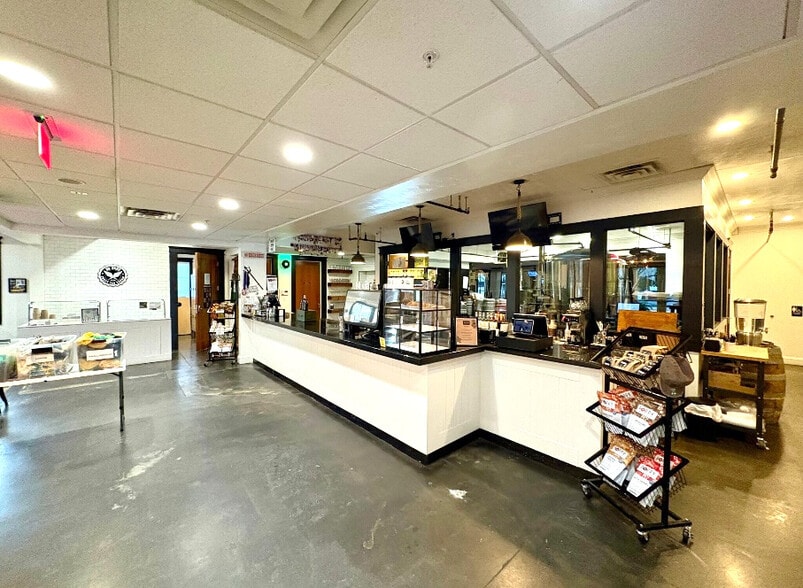 More Photos Of 1901 E Ocean View Ave, Norfolk Storefront For Sale