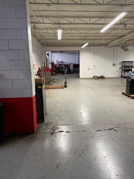 More Photos Of 30744 Groesbeck Hwy, Roseville Manufacturing For Sale