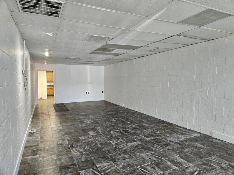 More Photos Of 928 15th St, Modesto Office For Lease