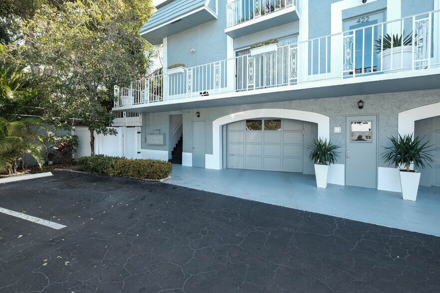 More Photos Of 422 SW 9th St, Boca Raton Apartments For Sale