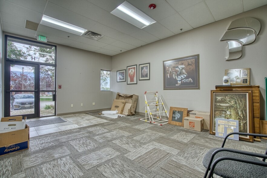 More Photos Of 105 S Sunset St, Longmont Light Manufacturing For Lease