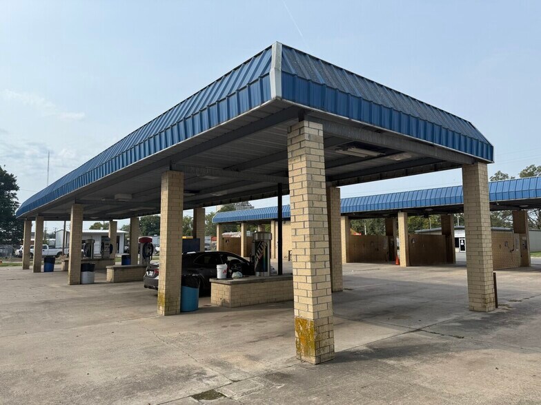 More Photos Of 604 N Main St, Stuttgart Carwash For Sale