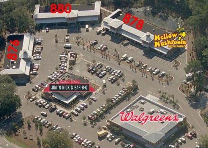 Primary Photo Of 876 Fording Island Rd, Bluffton General Retail For Lease