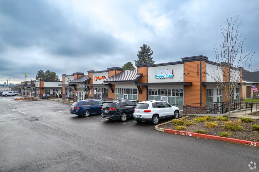 More Photos Of 30860 NW Pacific St, North Plains Storefront For Lease