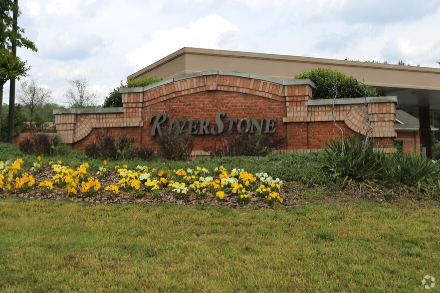 More Photos Of 1431 Riverstone Pky, Canton Freestanding For Lease
