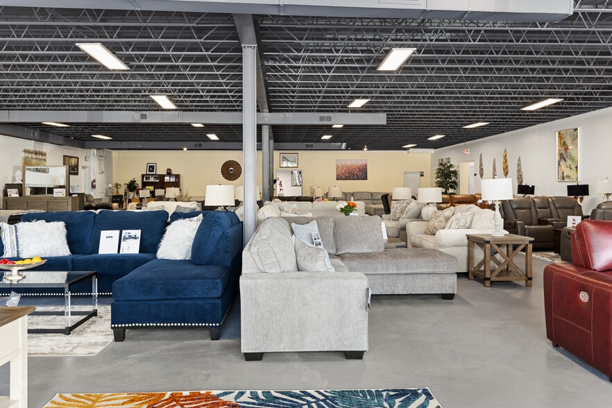 More Photos Of 2926 Mountain Rd, Pasadena Storefront Retail Office For Sale