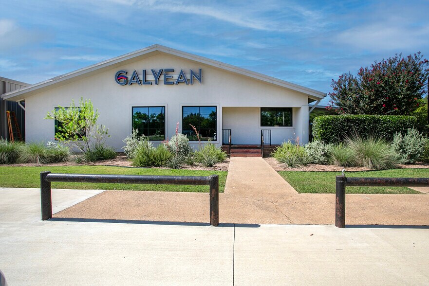 More Photos Of 15393 Highway 64 W, Tyler Warehouse For Lease
