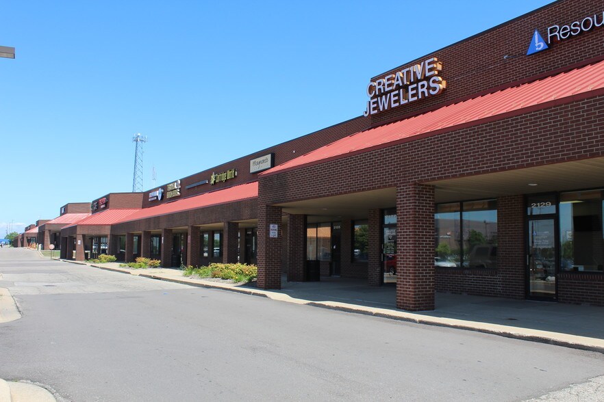 More Photos Of 2103 S Linden Rd, Flint Unknown For Lease