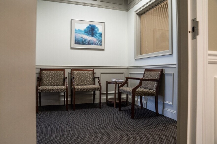 More Photos Of 31320 solon Rd, Solon Office For Sale